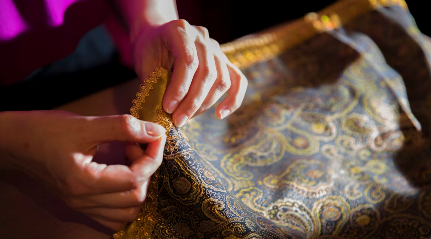 Keindahan Batik Ceplok: Simbolisme dalam Karya Seni Tradisional Indonesia