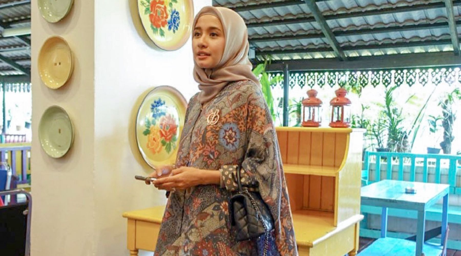 Model Batik Terbaru untuk Perempuan